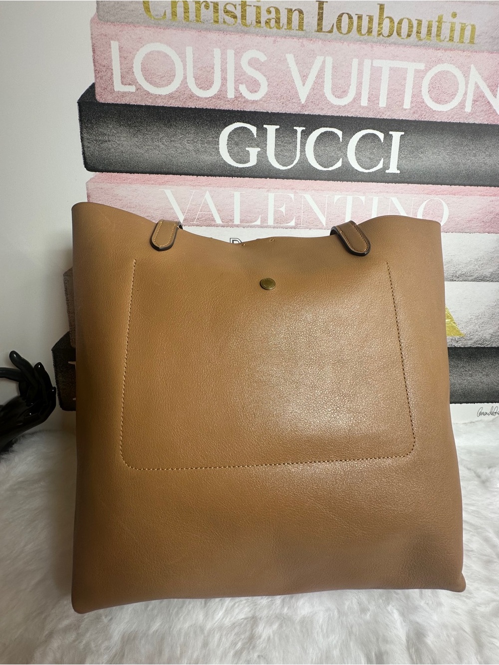 Coach Manhatan Tan Leather Tote Bag - Picture 9 of 13